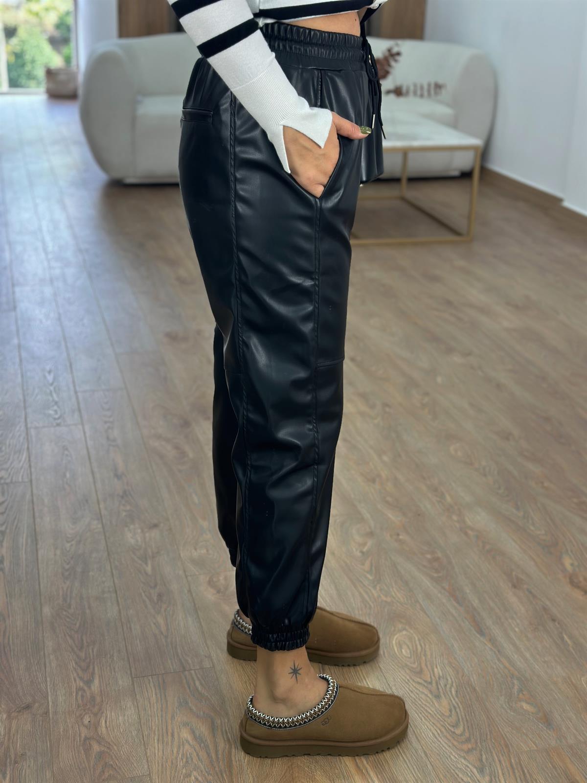Beli Ve Paçası Lastikli Deri Pantolon-Siyah