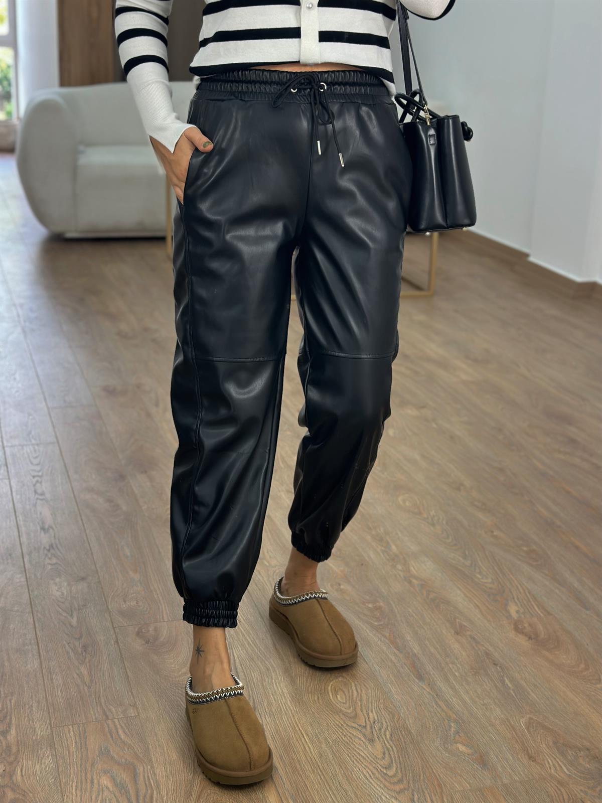 Beli Ve Paçası Lastikli Deri Pantolon-Siyah