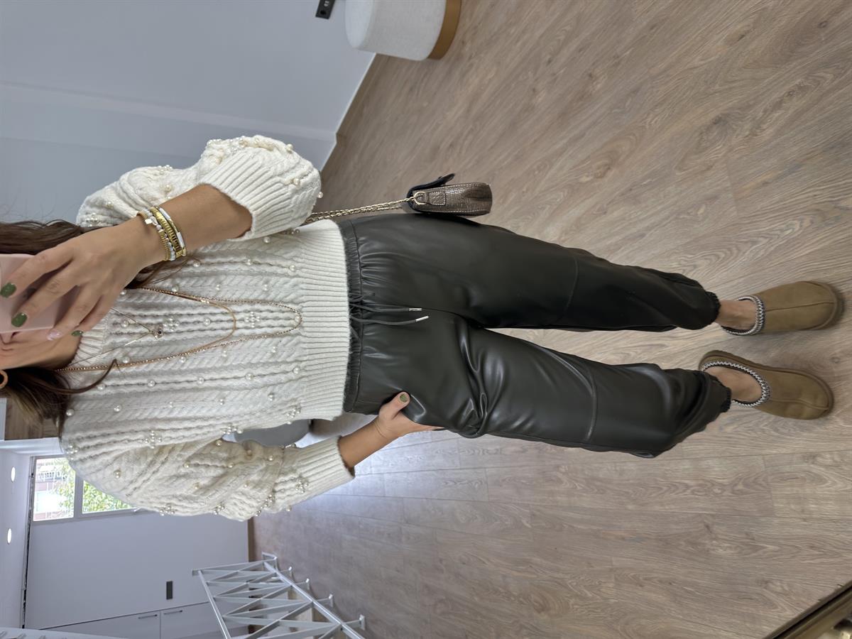 Beli Ve Paçası Lastikli Deri Pantolon-Haki