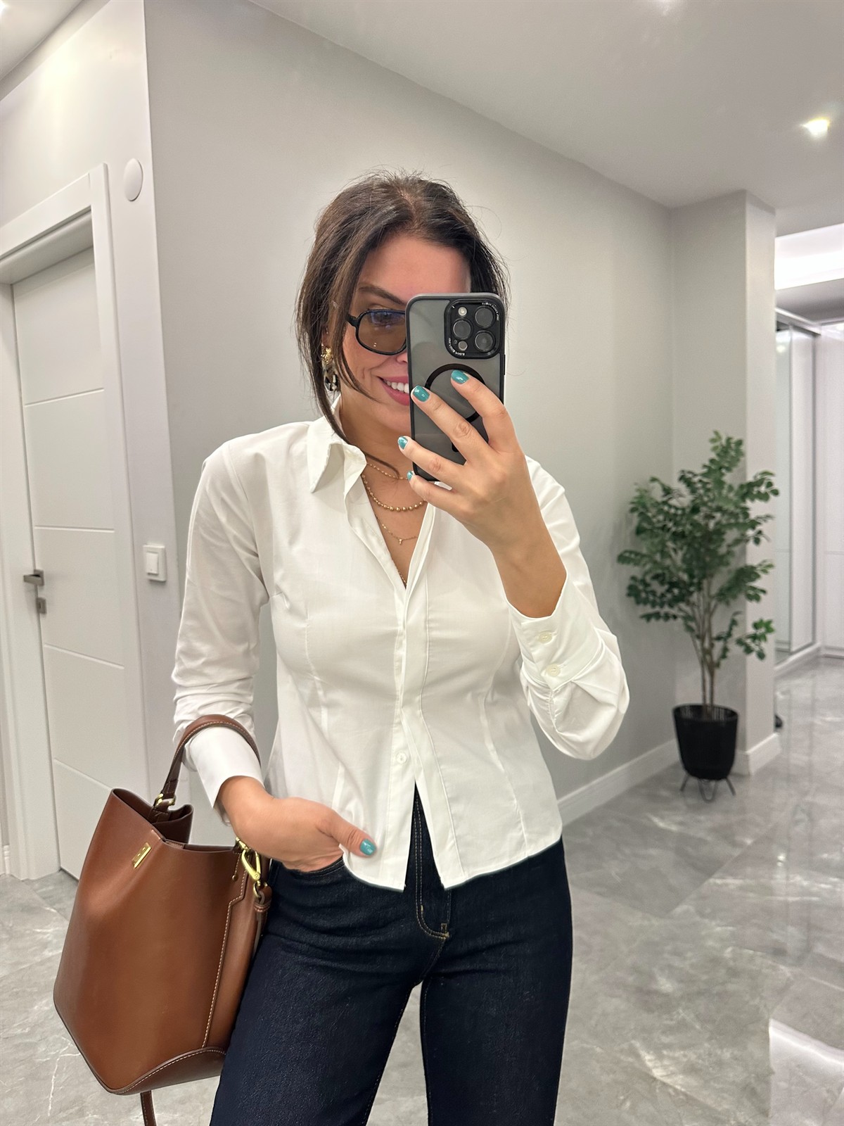 Beyaz Basic Poplin Gömlek