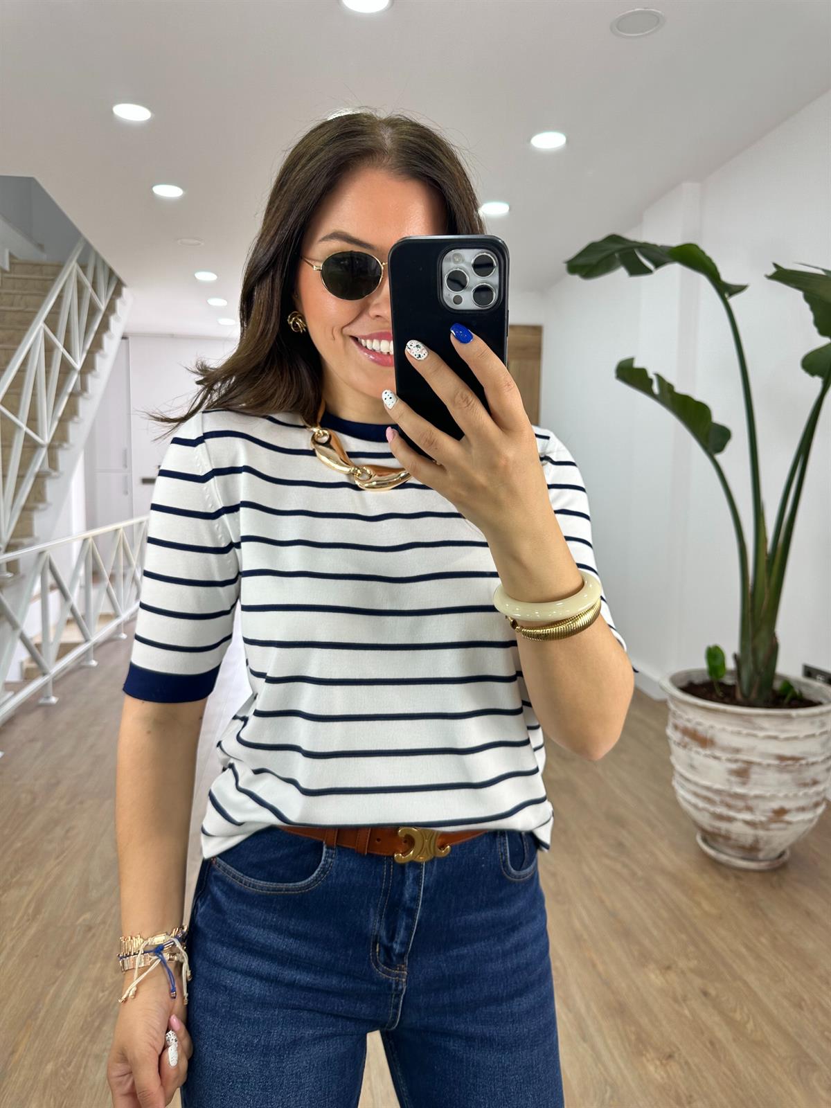 Beyaz Üzeri Lacivert Çizgili Merserize Triko