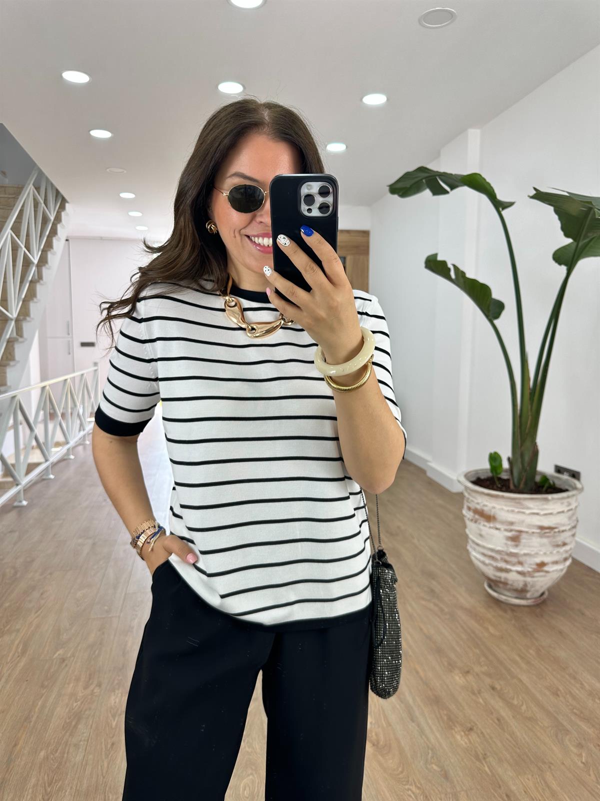 Beyaz Üzeri Siyah Çizgili Merserize Triko