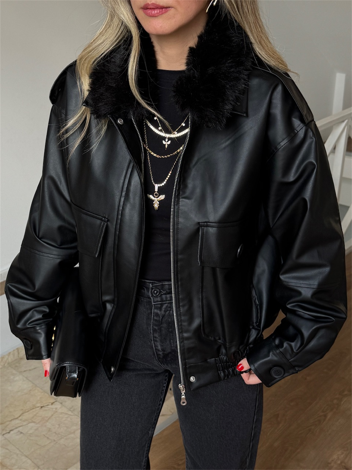 Yakası Kürklü Deri Bomber Ceket - Siyah