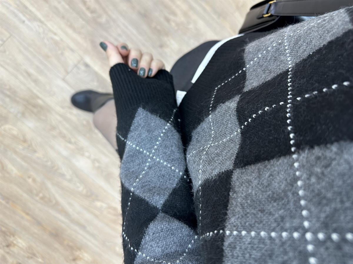 Bisiklet Yaka Baklava Desen Kazak - Siyah