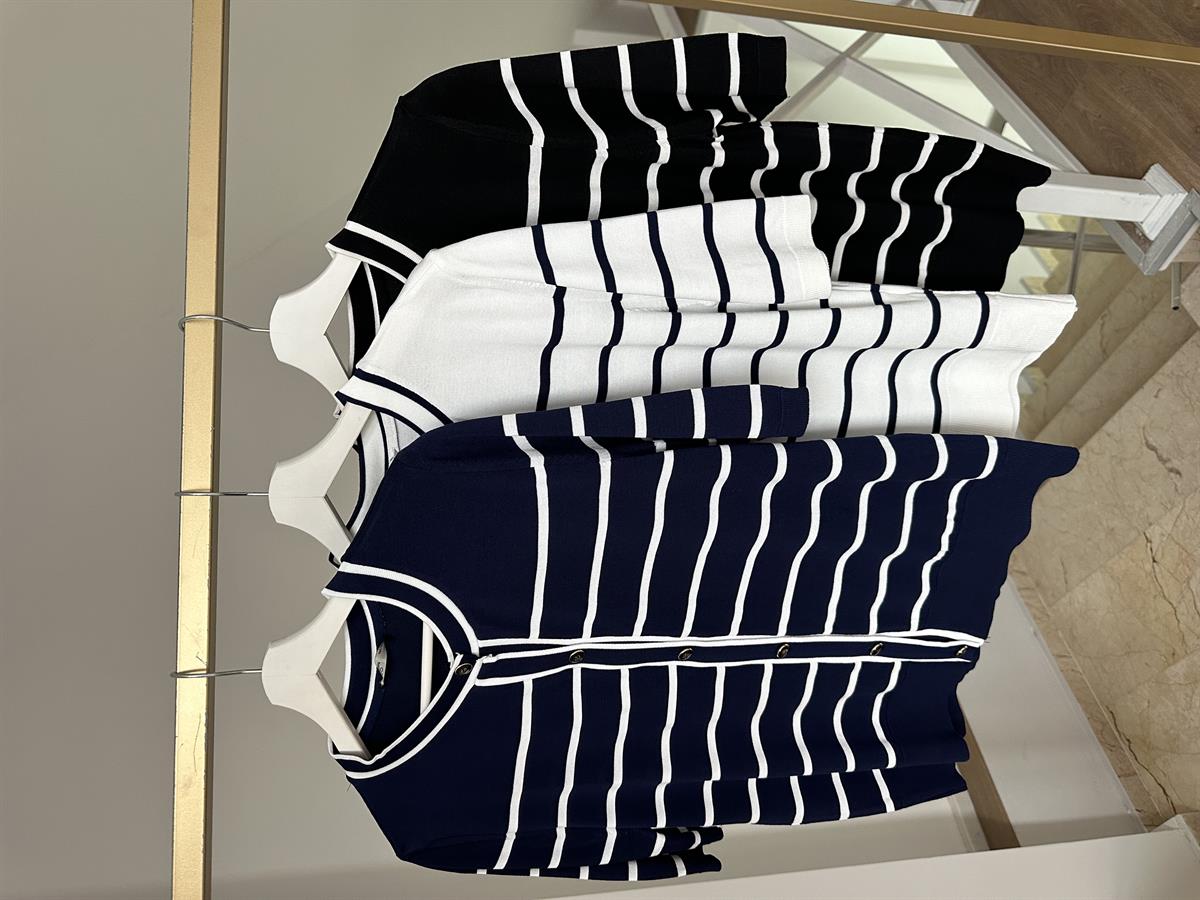 Bisiklet Yaka Çizgili Triko Hırka-Siyah