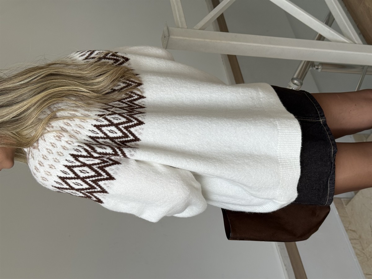 Bisiklet Yaka Etnik Desenli Kazak - Ekru