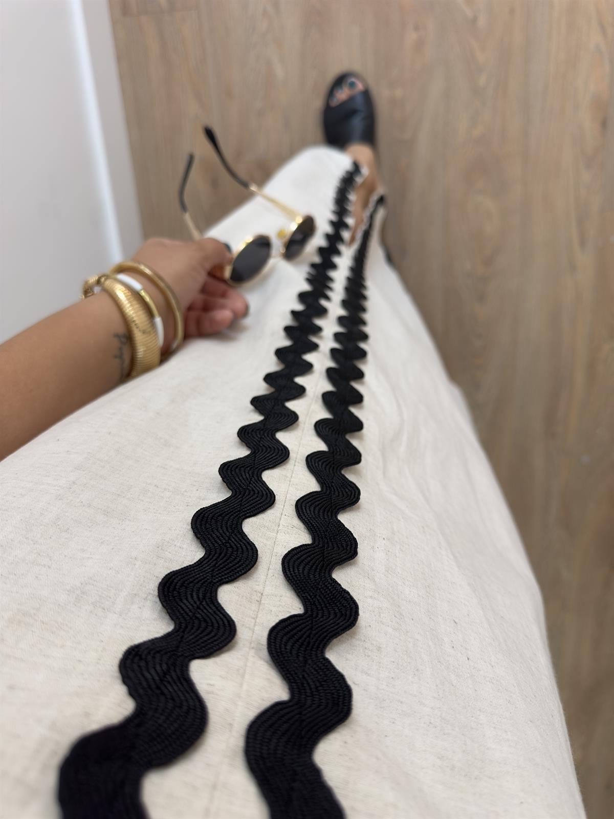 Biye Detaylı Keten Dokulu Elbise