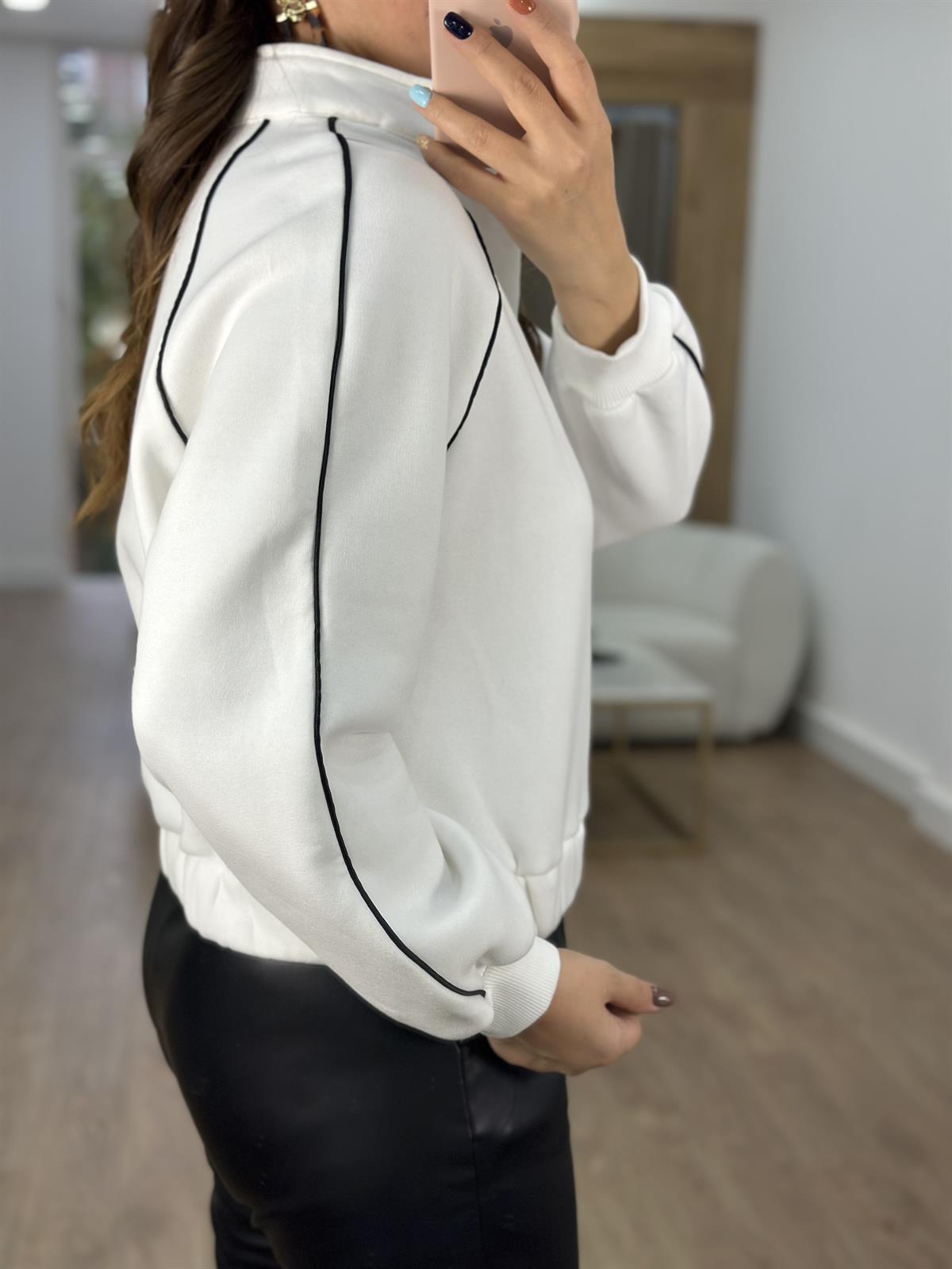 Biyeli Yakası Fermuarlı Sweatshirt