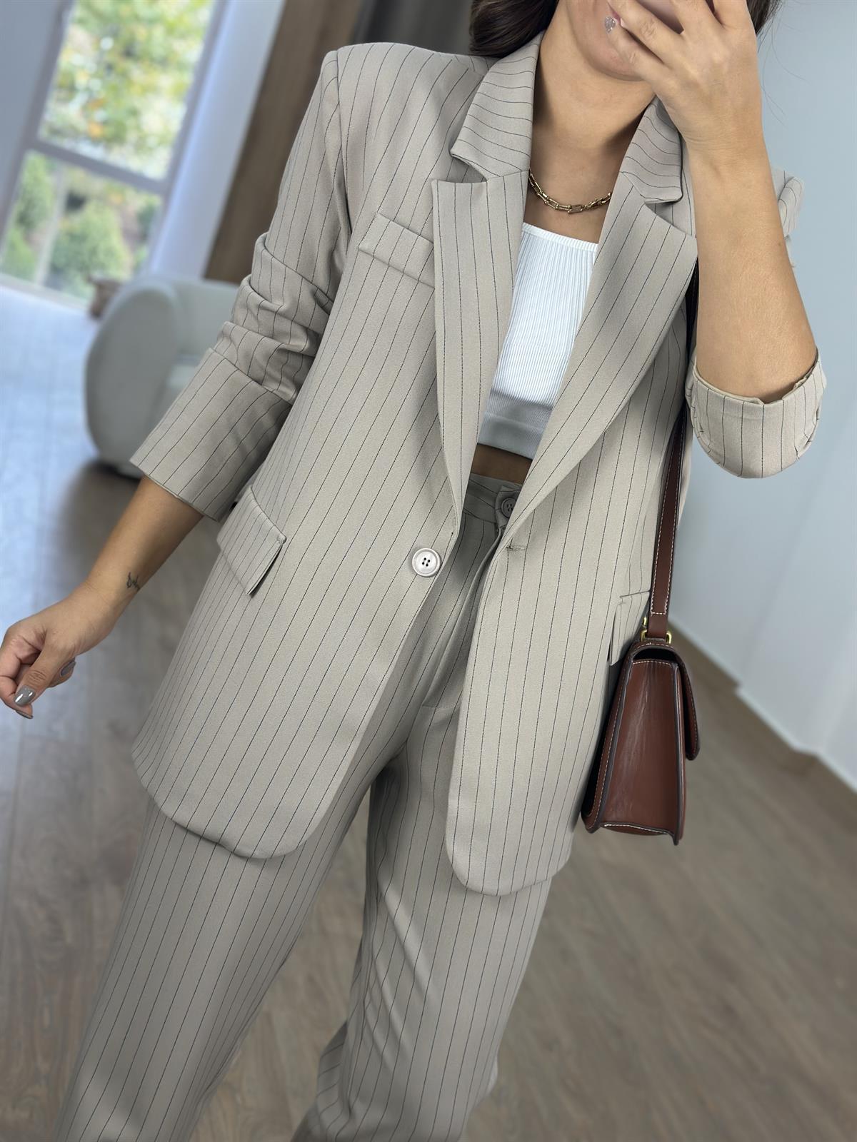 Blazer Ceketli Çizgili Takım-Taş