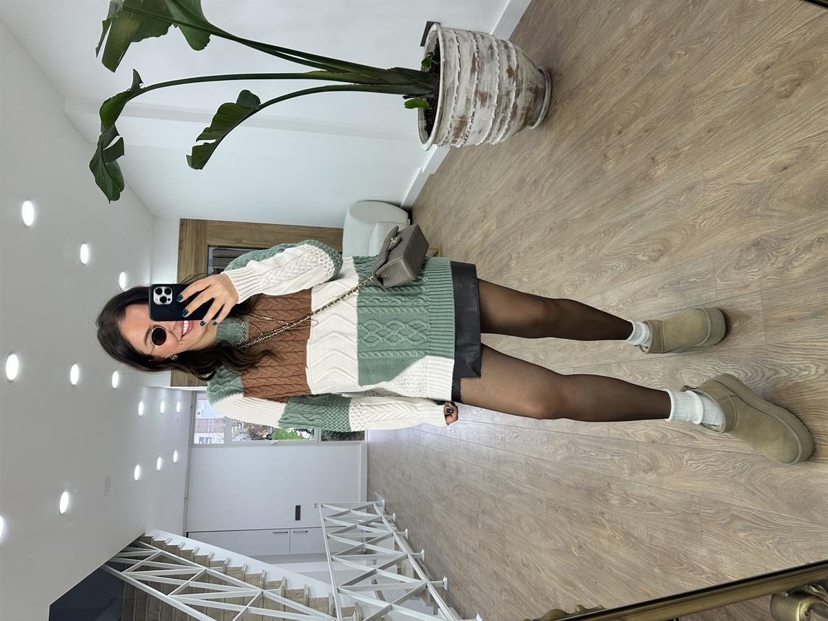 Blok Renkli Dokulu Kazak