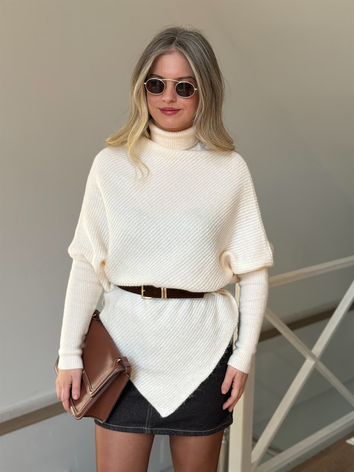 Boğazlı Asimetrik Kesim Kazak - Krem