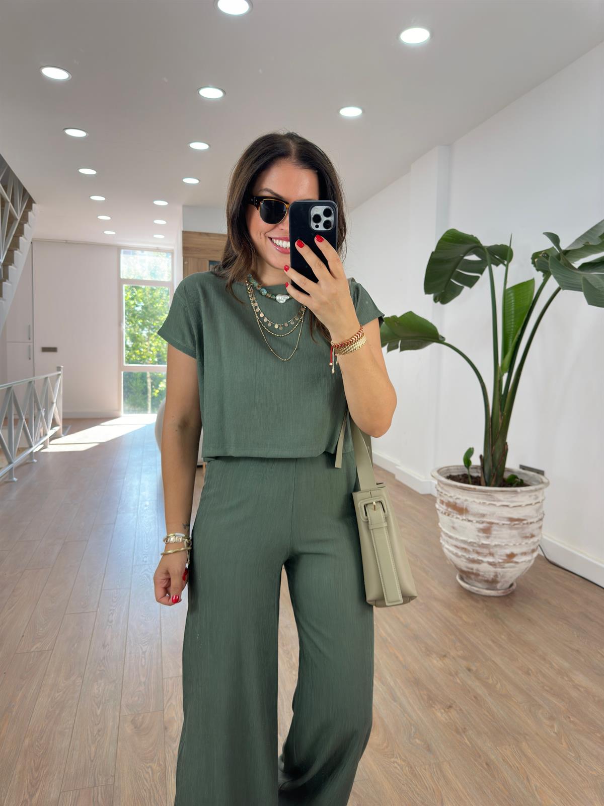 Bol Paça Pantolonlu Basic Takım-Haki