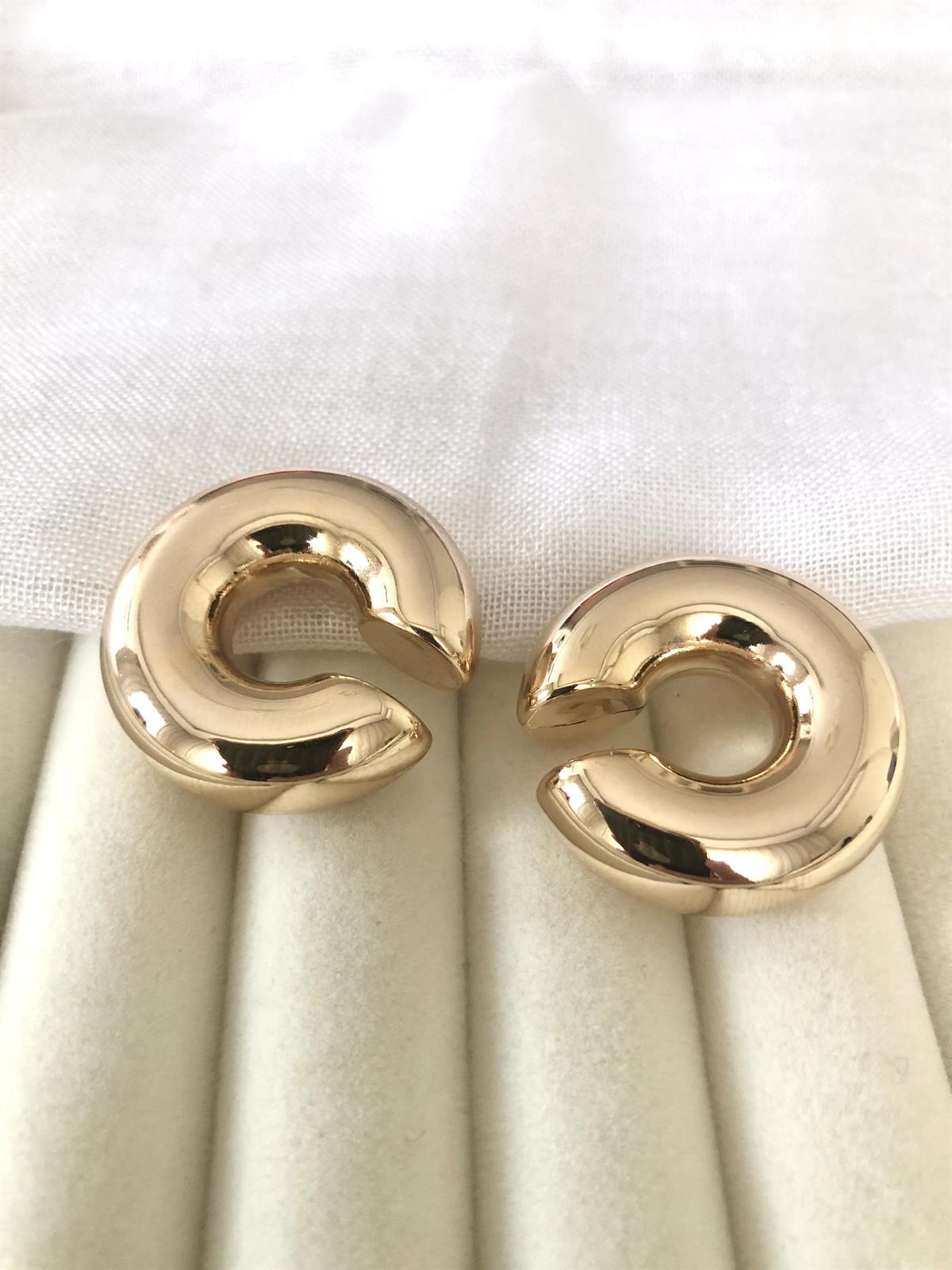 Bombeli Gold Kalın Kıkırdak Küpe