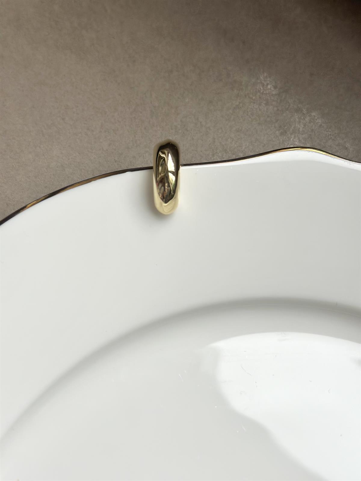 Bombeli Gold Küçük Kıkırdak Küpe