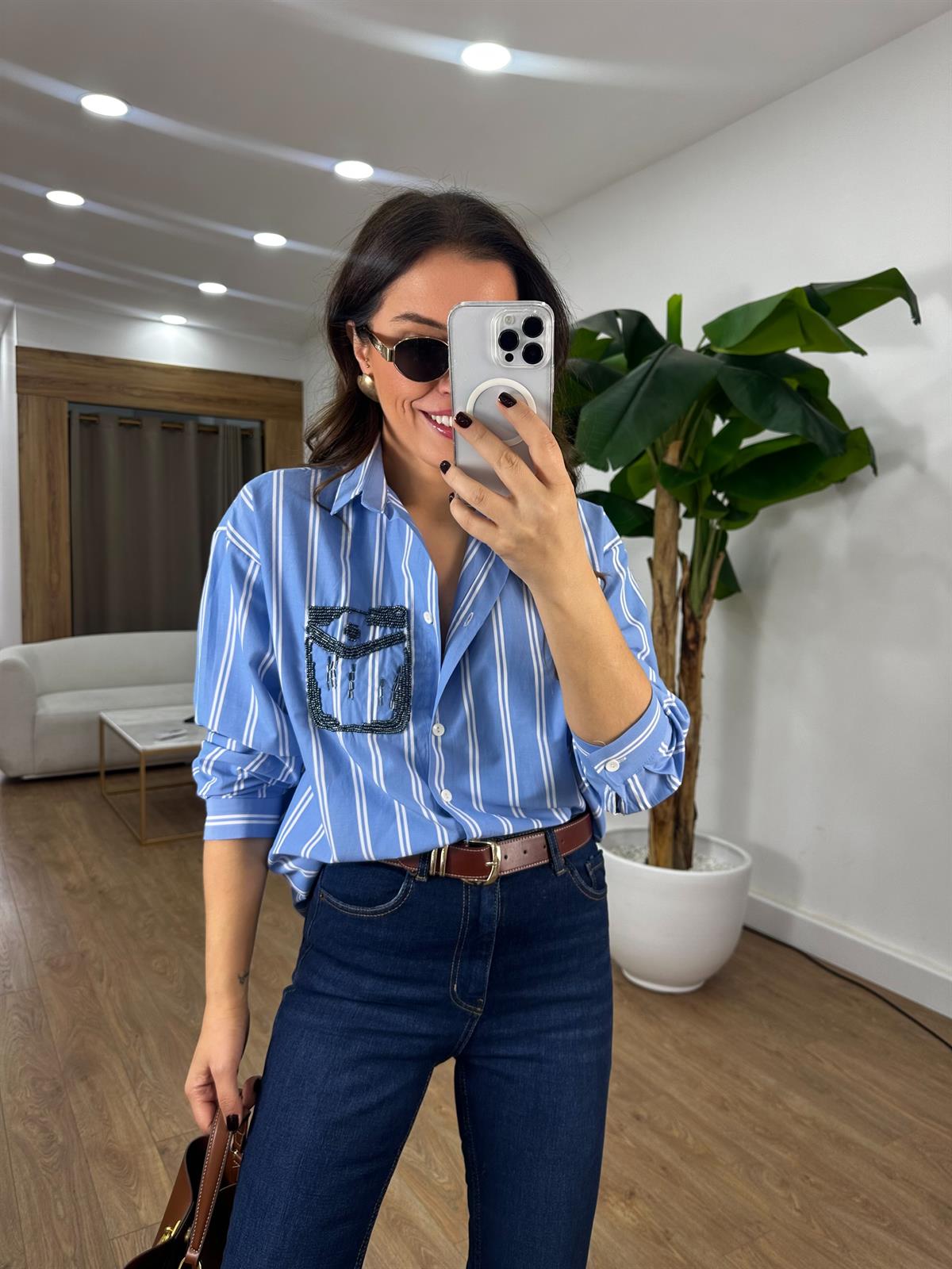 Boncuk İşlemeli Cep Detaylı Çizgili Gömlek 