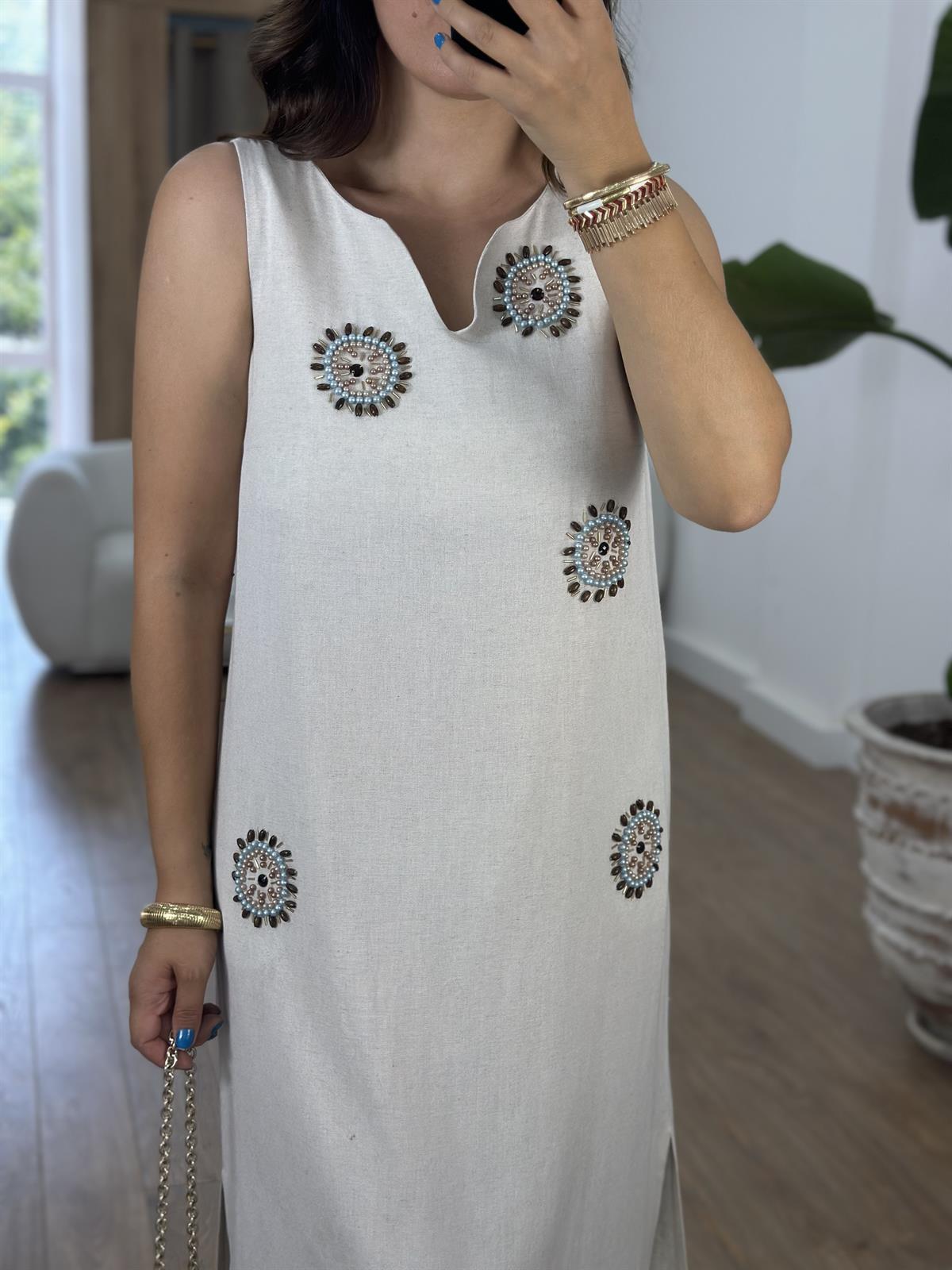 Boncuk İşlemeli Keten Elbise-Taş