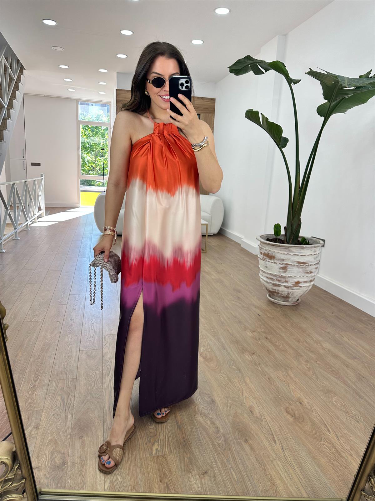 Boyun Aksesuarlı Renk Geçişli Saten Elbise