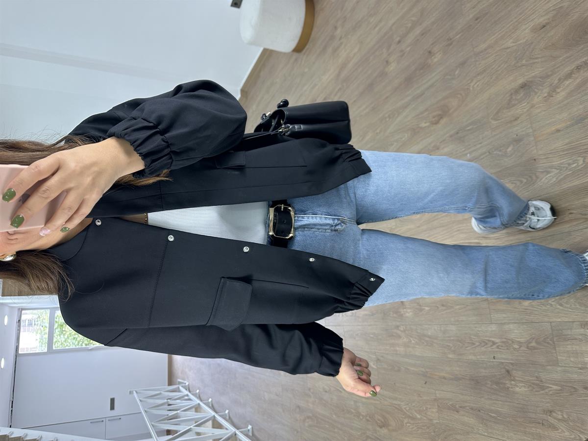 Büyük Cepli Önü Çıtçıtlı Bomber Ceket-Siyah