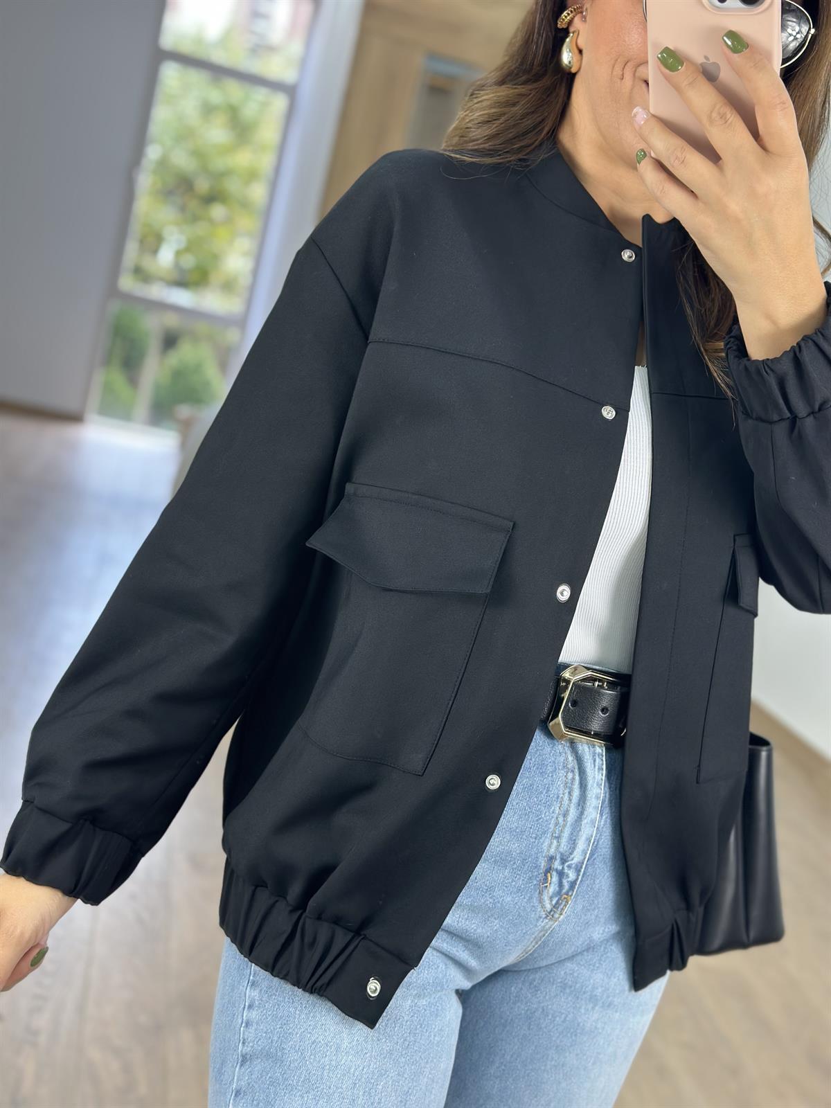 Büyük Cepli Önü Çıtçıtlı Bomber Ceket-Siyah