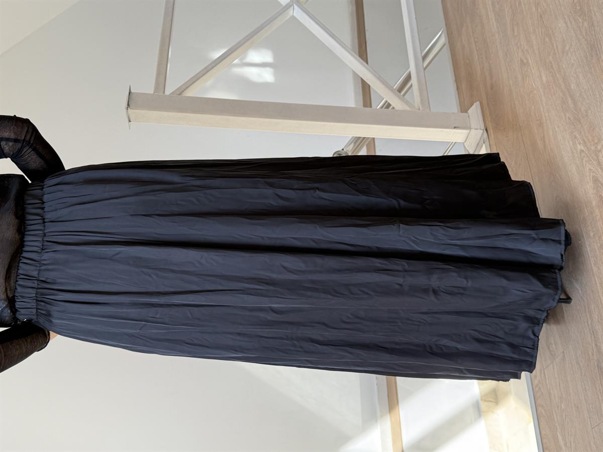 Büzgü Detaylı Saten Maxi Etek - Siyah