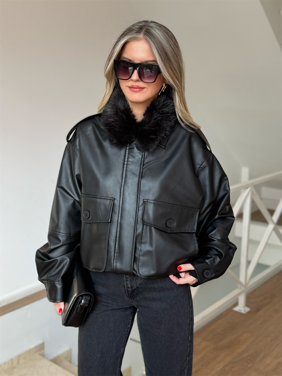 Yakası Kürklü Deri Bomber Ceket - Siyah