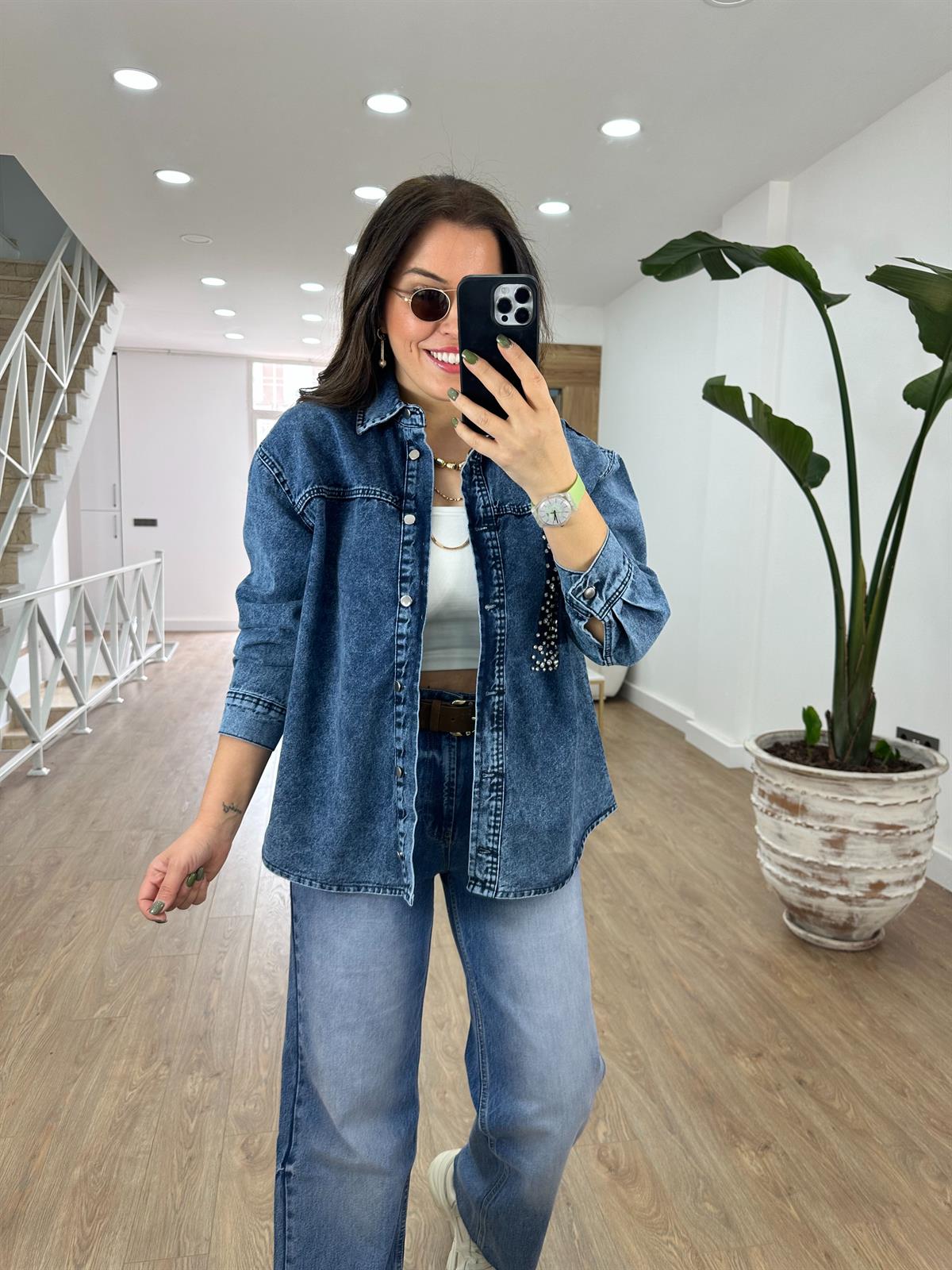 Çakım Taşlı Denim Ceket