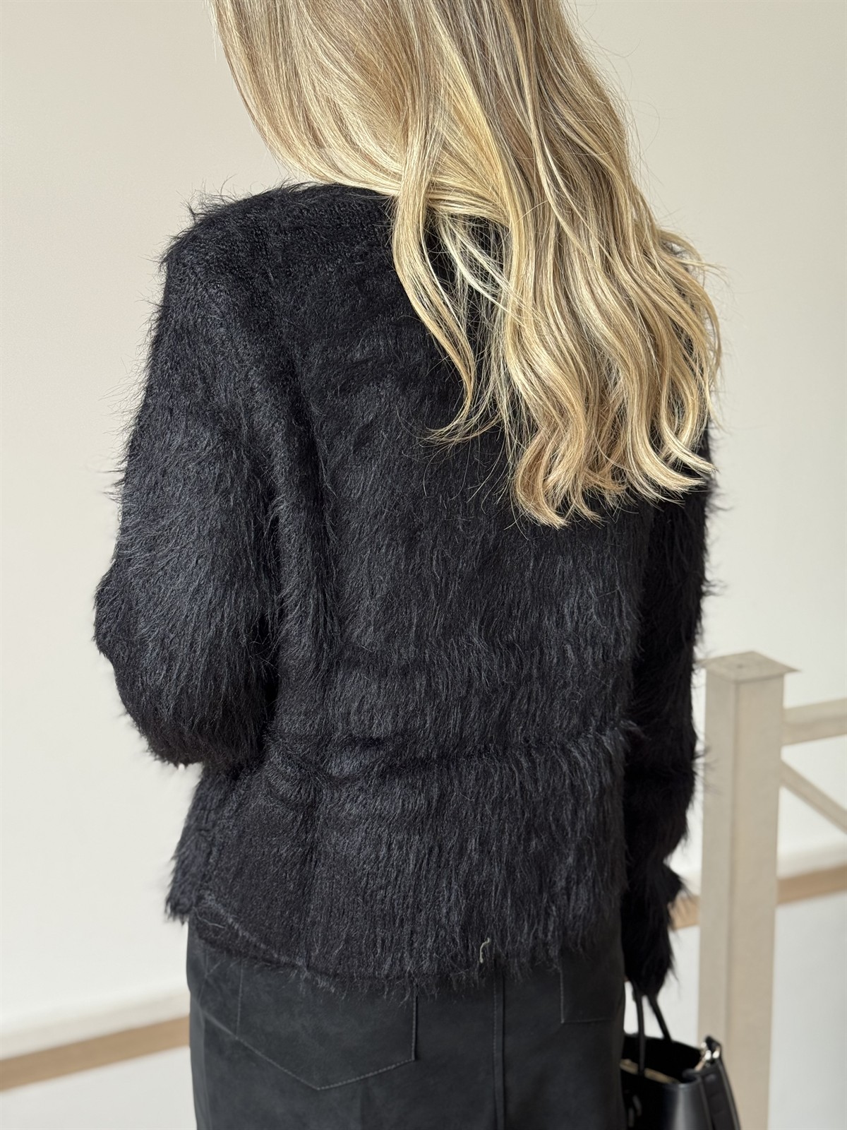 Çapraz Kapama Angora Tüylü Hırka - Siyah