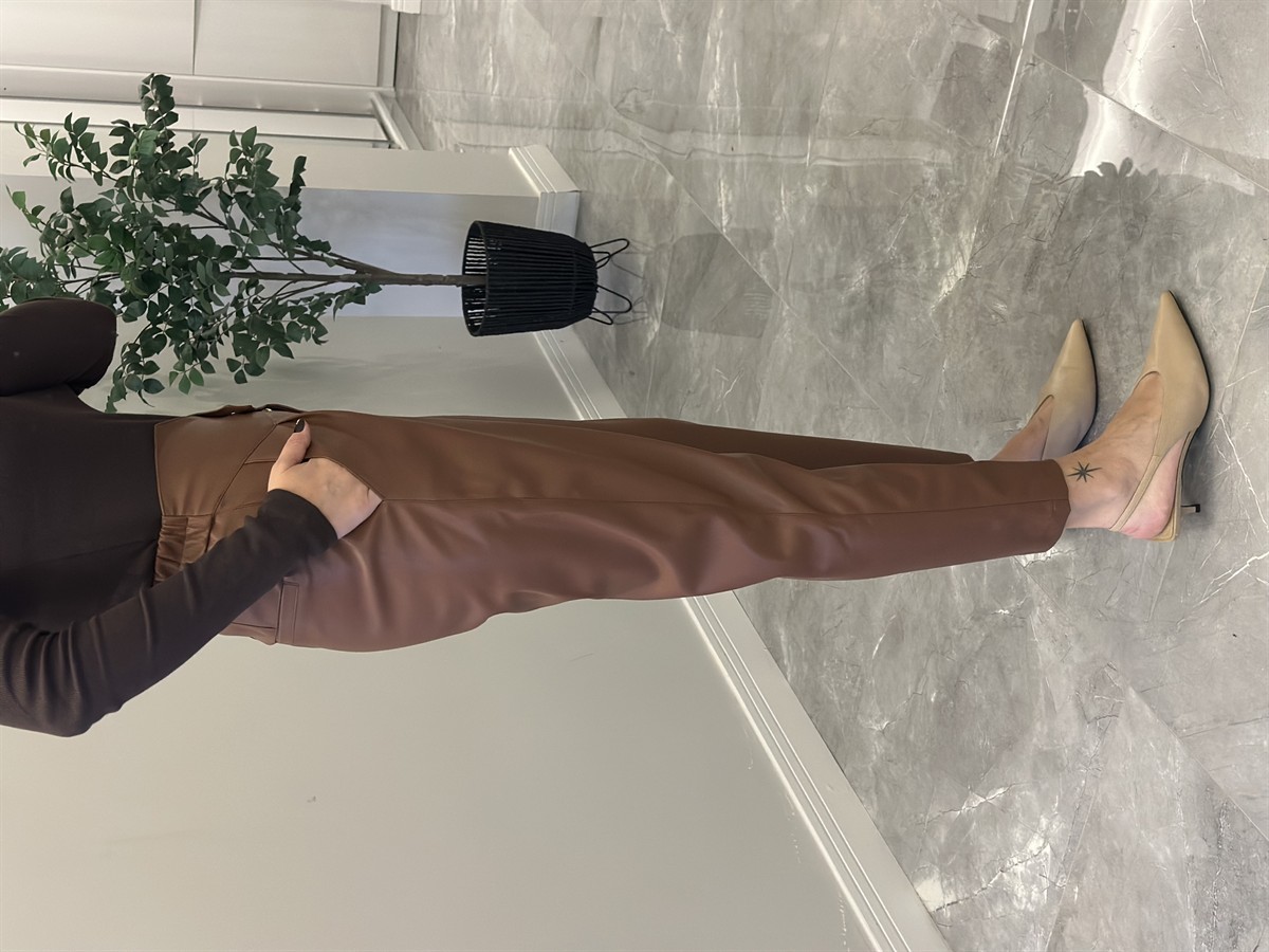 Çapraz Kapama Beli Lastikli Deri Pantolon - Taba 