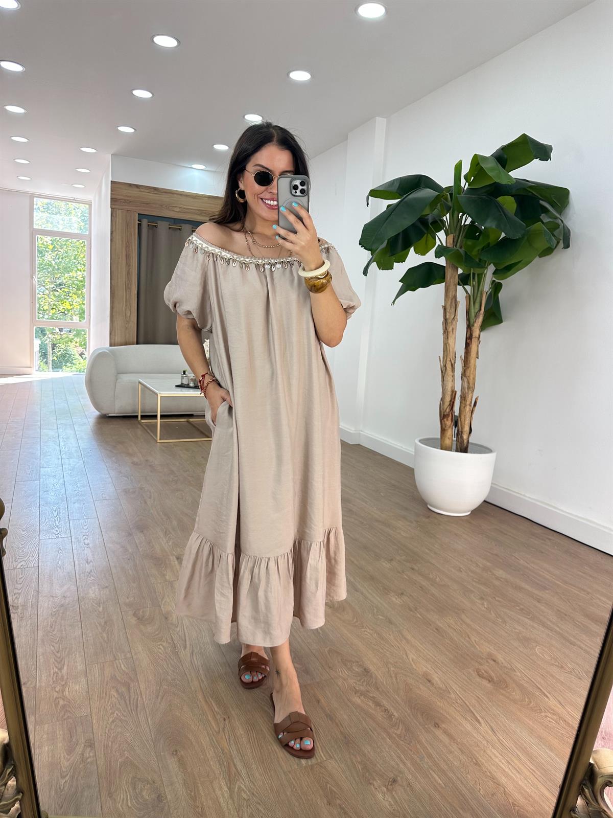 Carmen Yaka Deniz Kabuklu Elbise - Bej