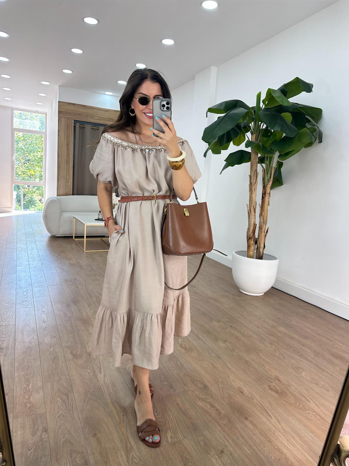 Carmen Yaka Deniz Kabuklu Elbise - Bej