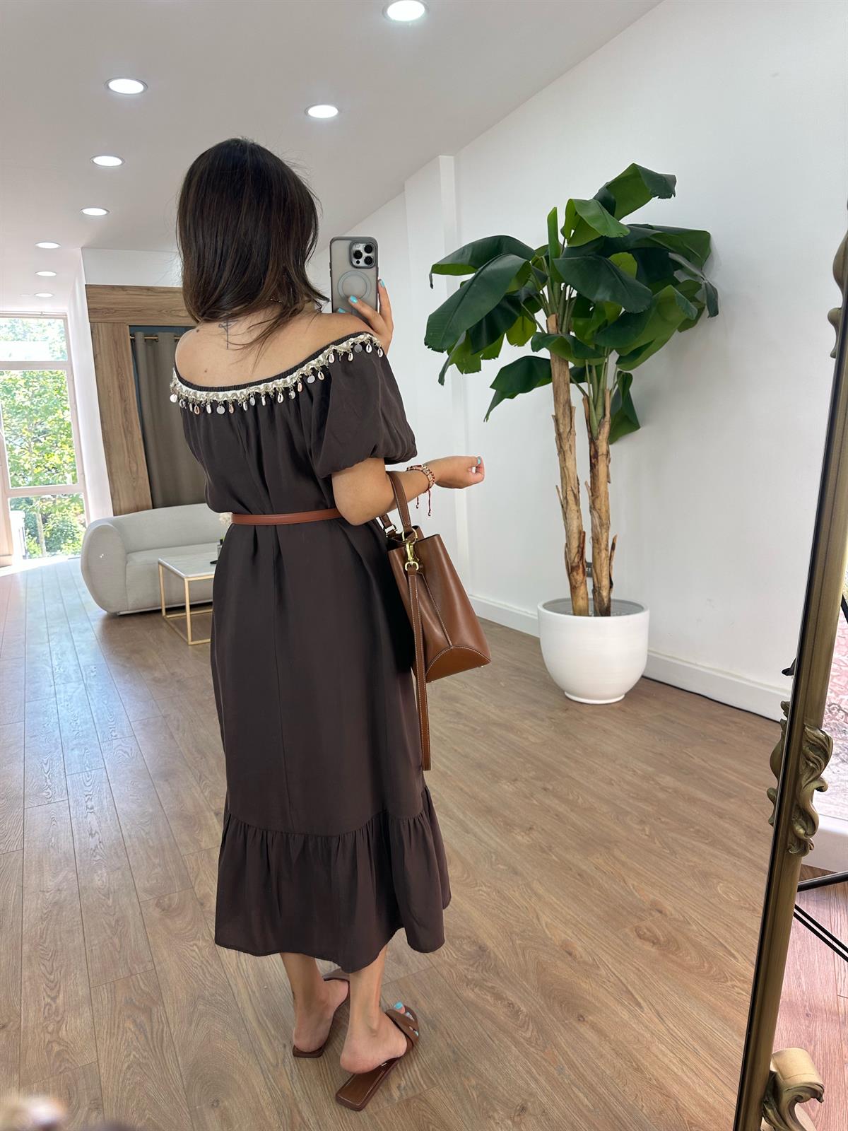 Carmen Yaka Deniz Kabuklu Elbise - Kahverengi