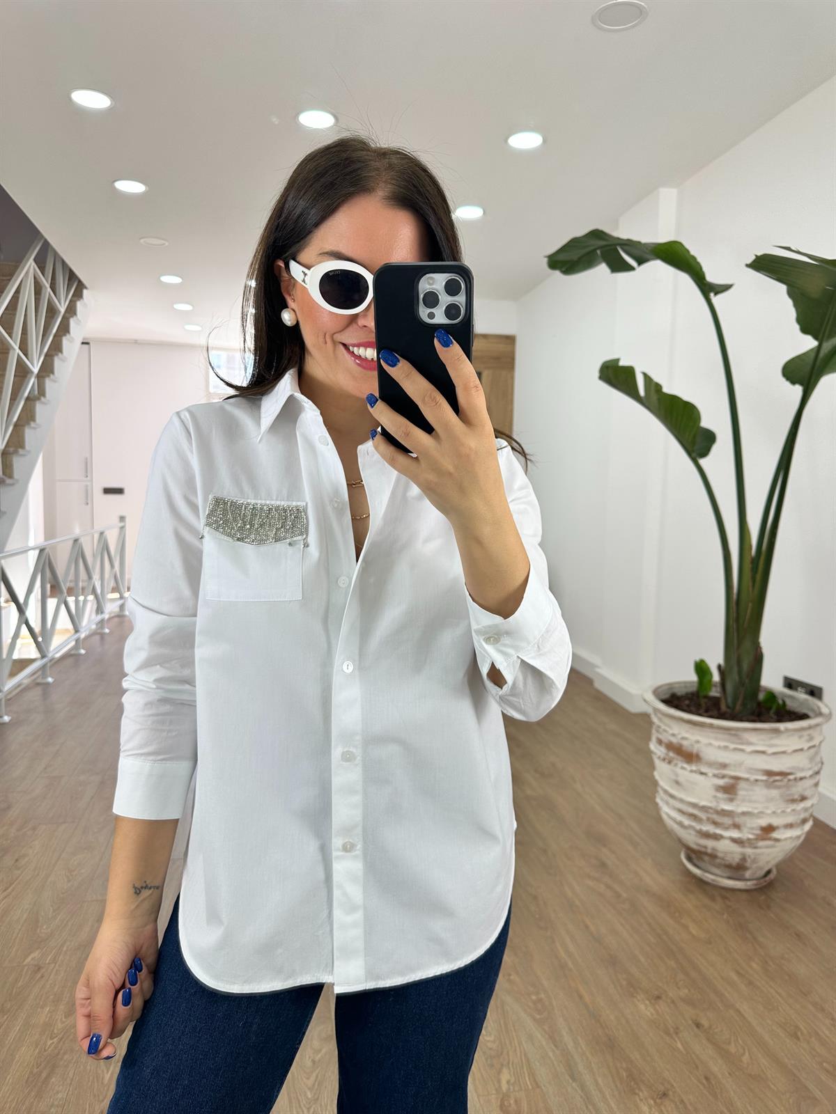 Cebi Taş Detaylı Gömlek