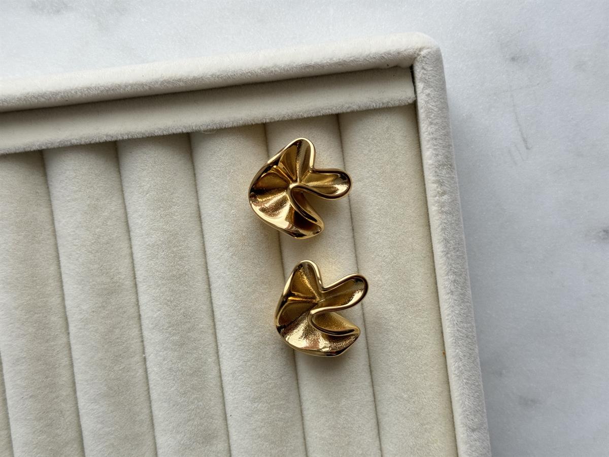 Çelik Kıvrımlı Gold Küpe 2cm