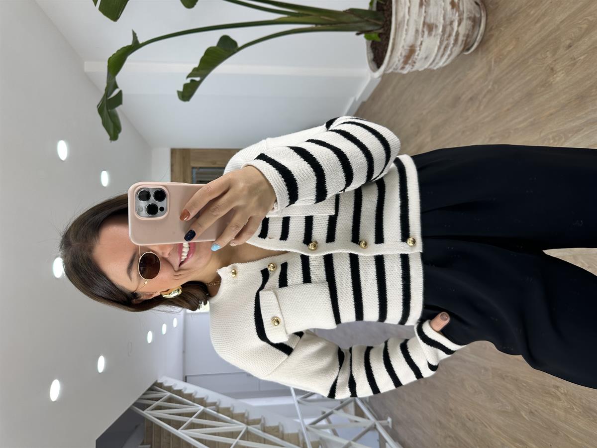 Cepli Gold Düğmeli Çizgili Hırka