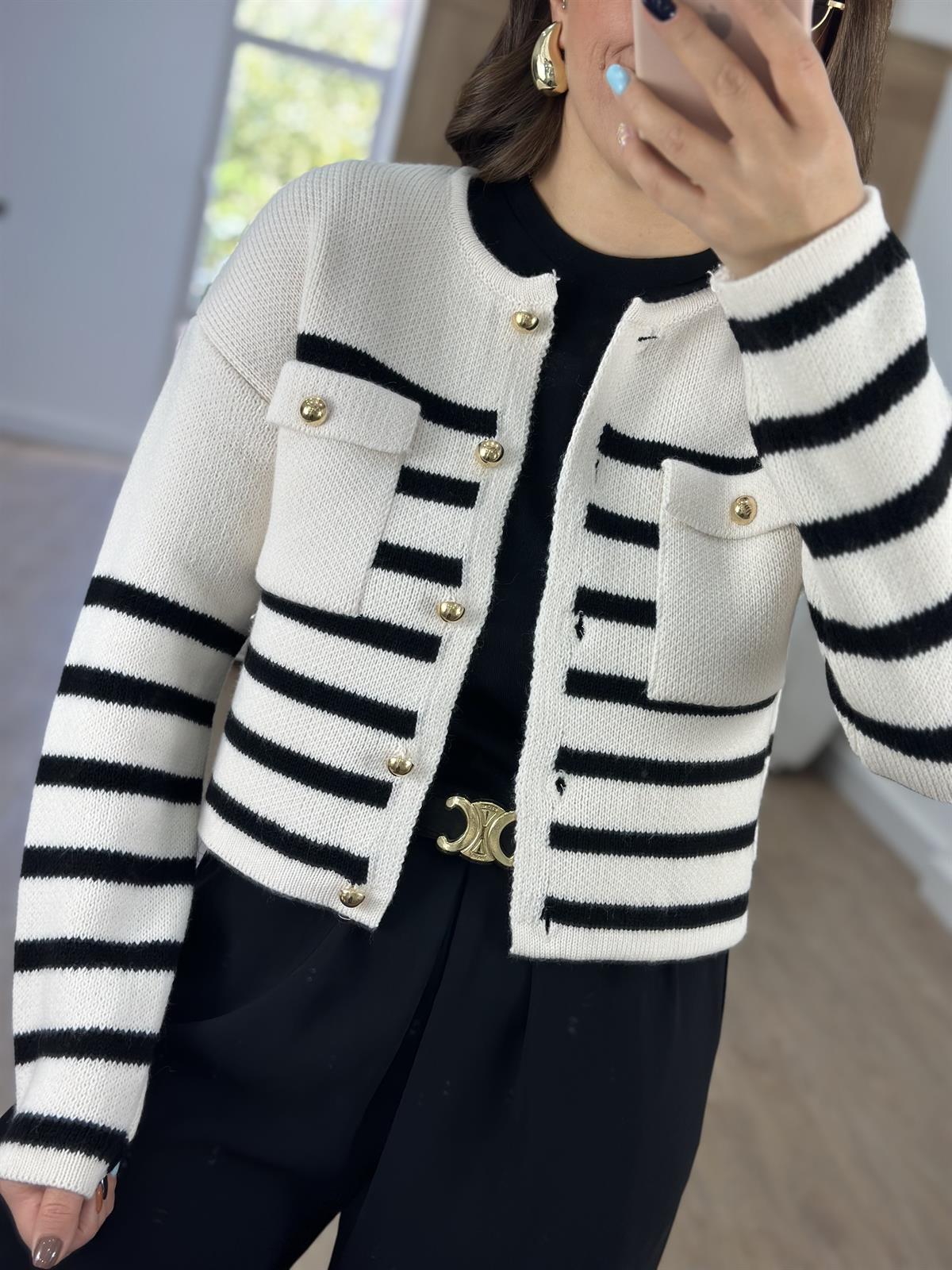 Cepli Gold Düğmeli Çizgili Hırka