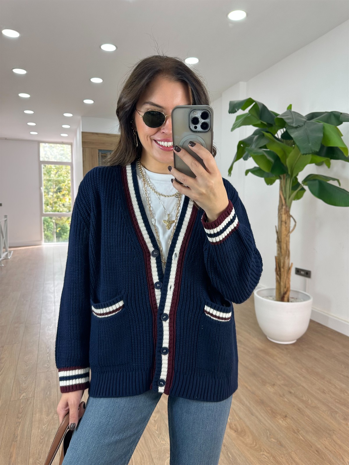 Bordo Şeritli Düğmeli Triko Hırka 