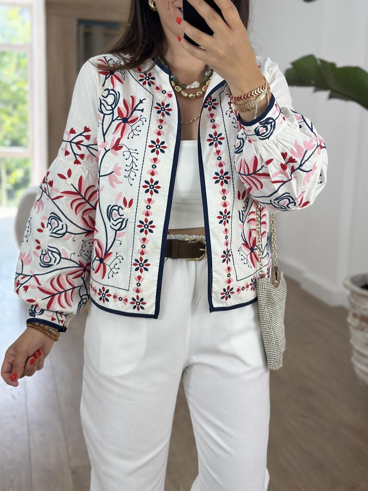 Çiçek Nakışlı Balon Kol Ceket
