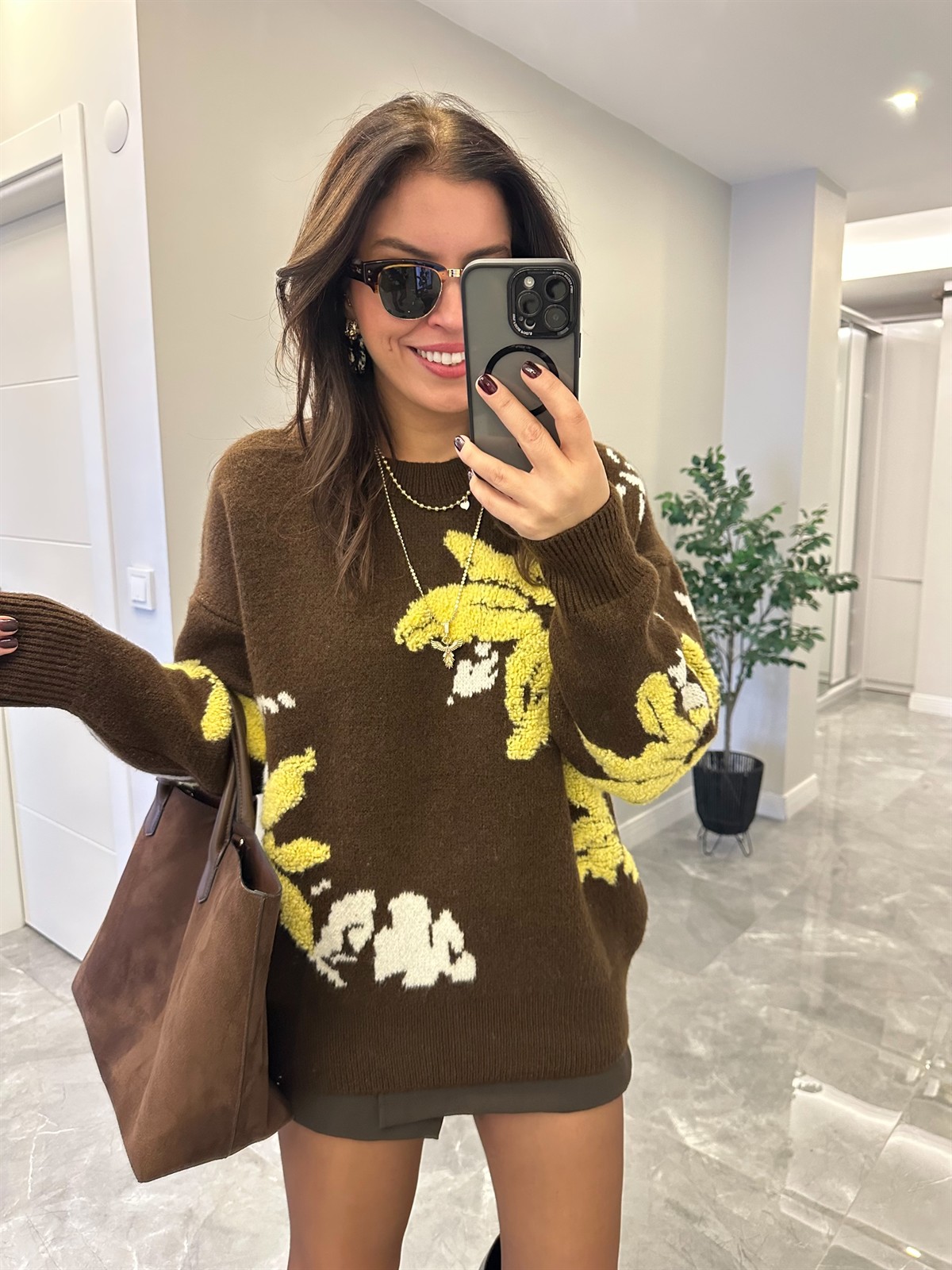 Çiçek Punch İşlemeli Oversize Kazak 