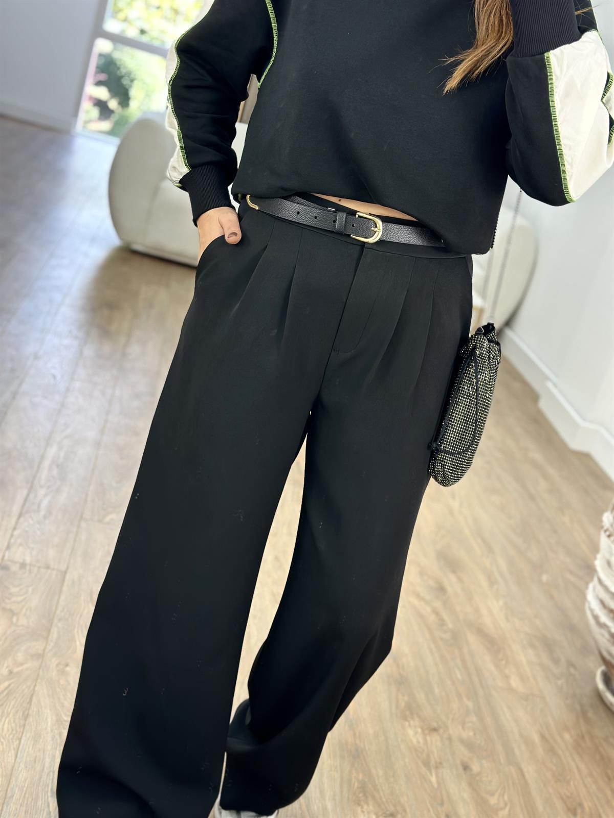 Çift Pileli Arka Beli Lastikli Palazzo Pantolon-Siyah