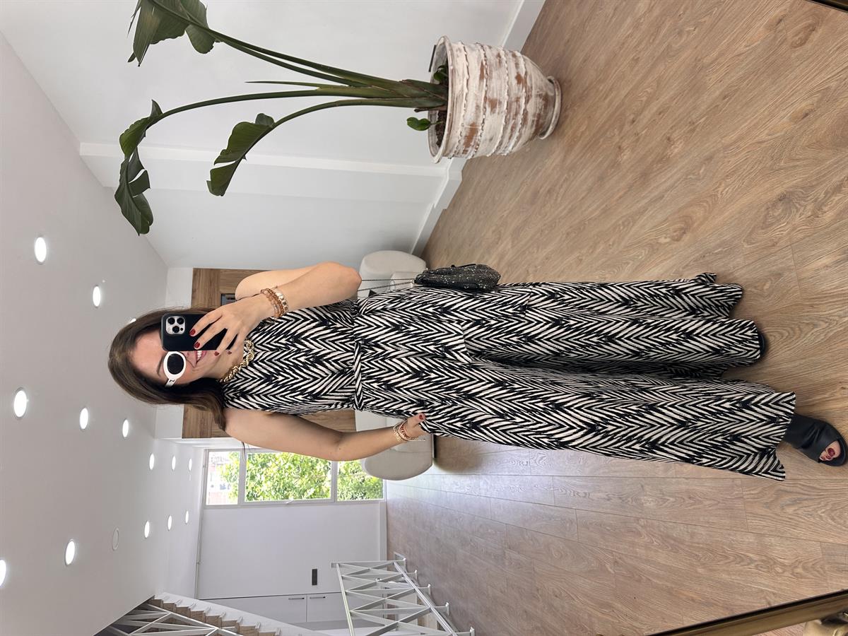 Çıkarılabilir Broşlu Bol Paça Tulum