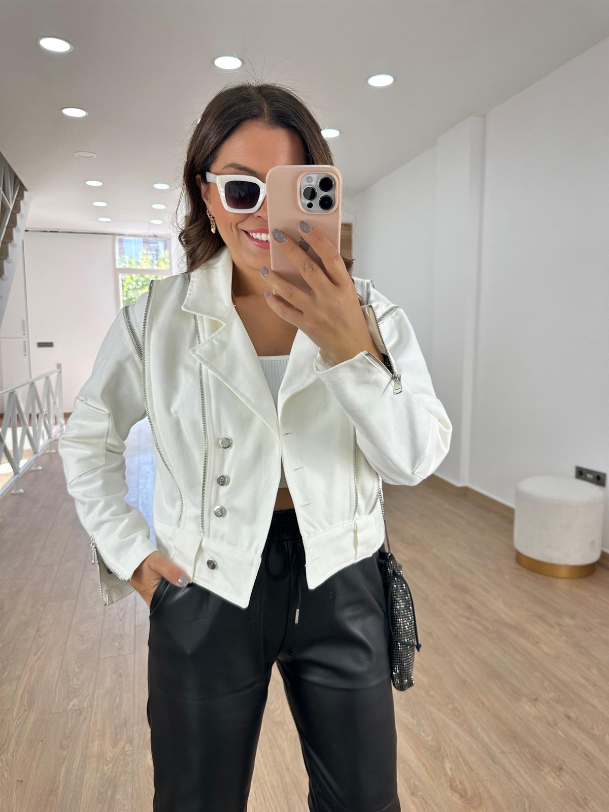 Çıkarılabilir Kollu Tasarım Gabardin Ceket