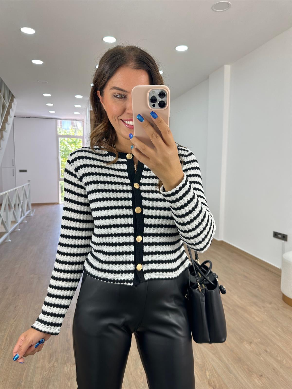 Çizgili Gold Düğmeli Hırka- Siyah