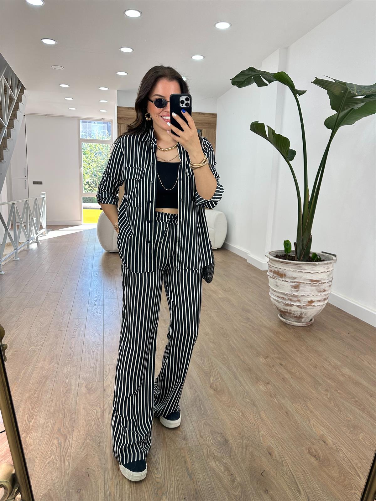 Çizgili Pantolon Gömlek Takım