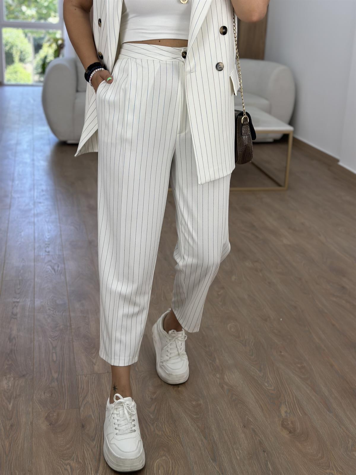 Çizgili Yelekli Takım-Ekru