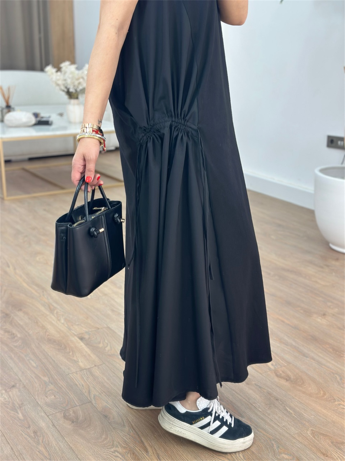 Yanları Bağcık Detaylı Maxi Elbise