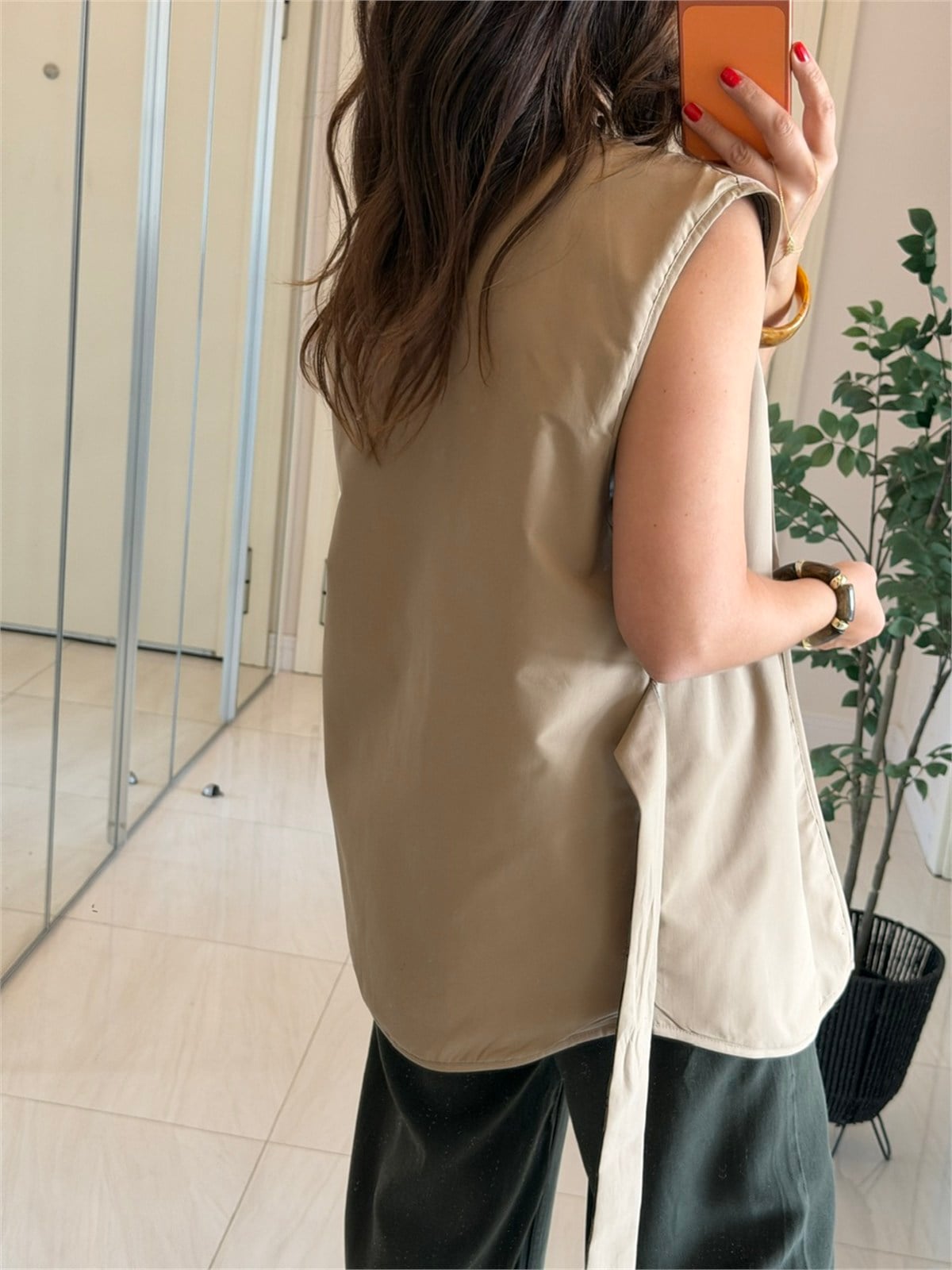 Marka Model Ekoseli Kuşaklı Yelek - Bej