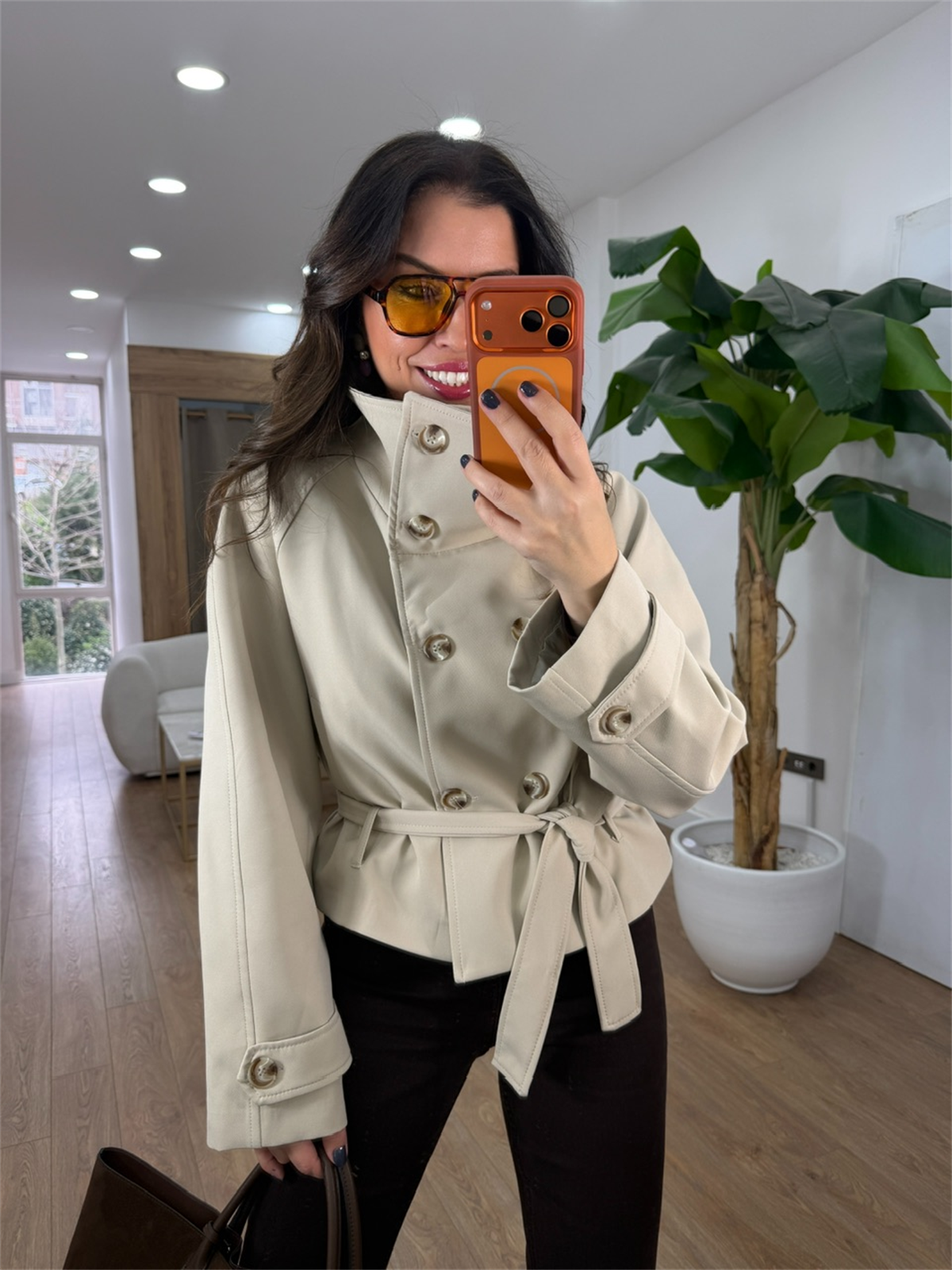 Dik Yaka Beli Bağlamalı Trençkot - Taş