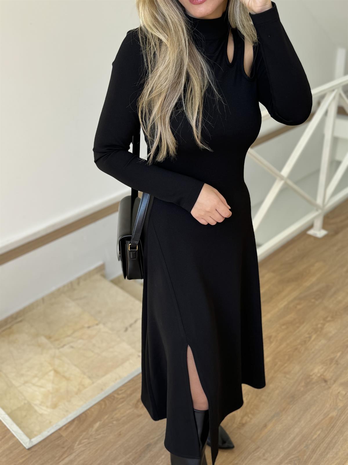 Damla Dekolteli Tasarım Çan Elbise