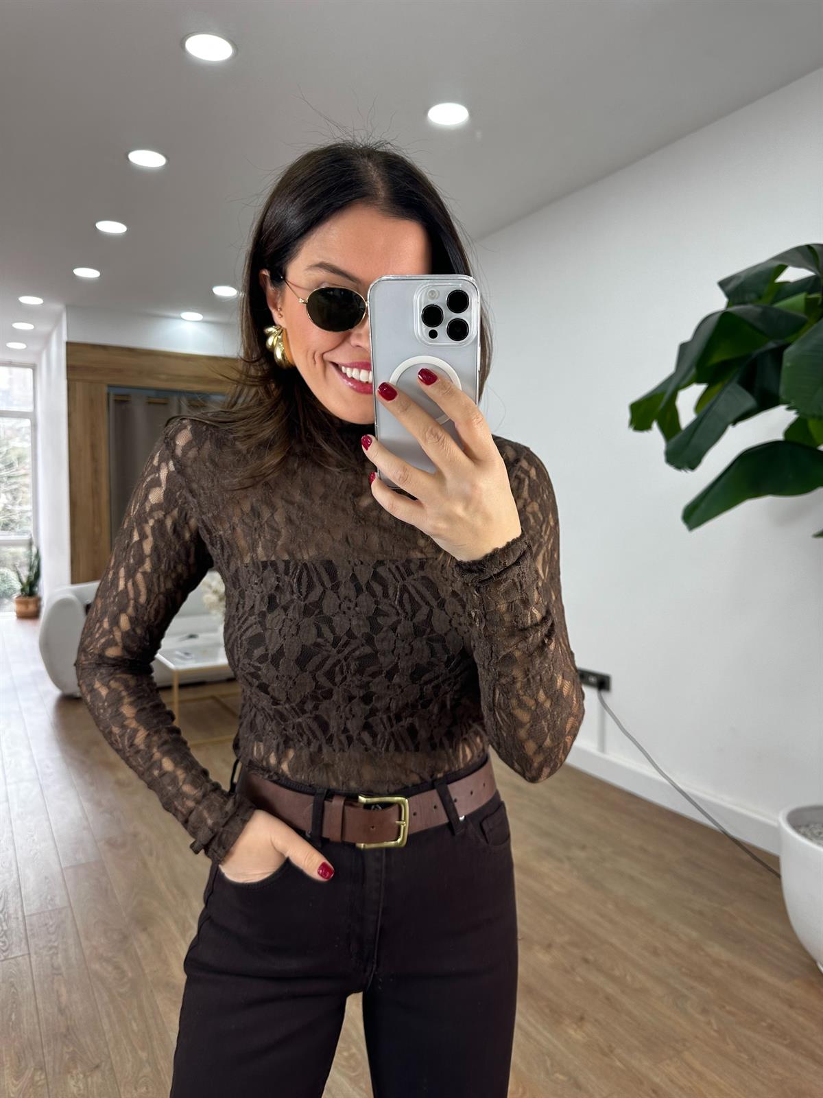 Dantel Detaylı Bluz - Kahverengi