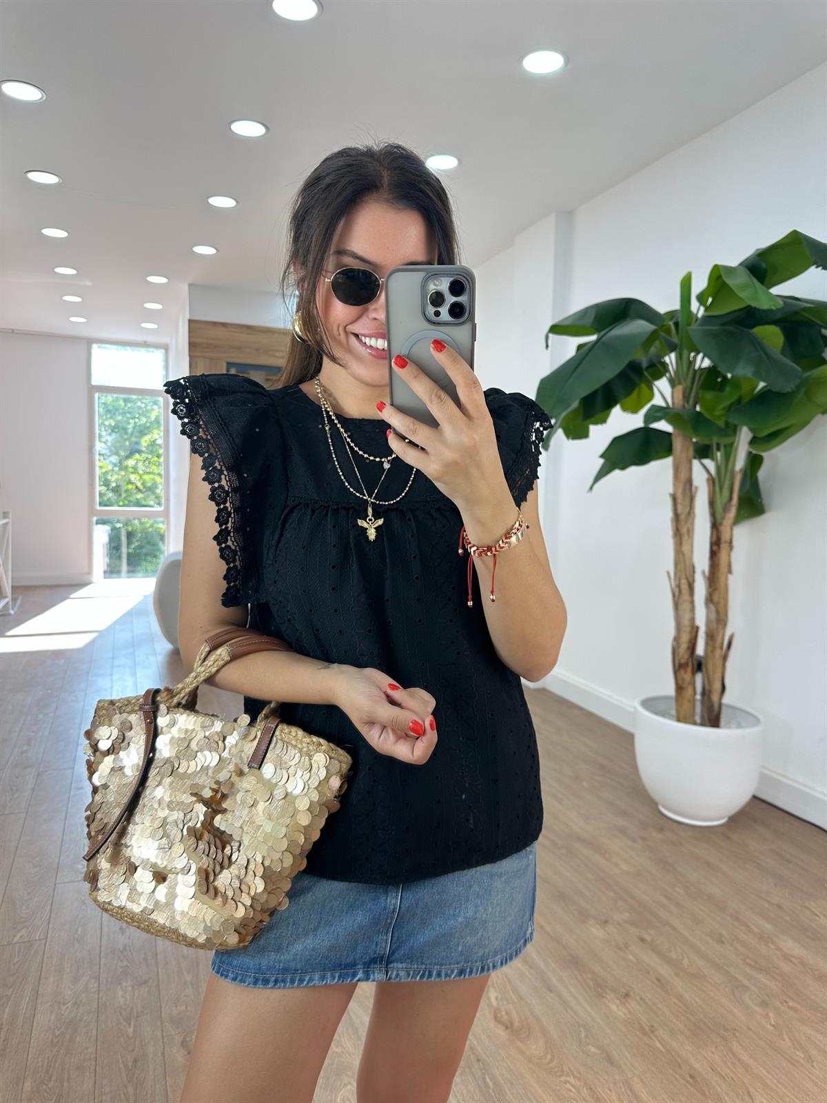 Dantel Detaylı Fisto Bluz - Siyah